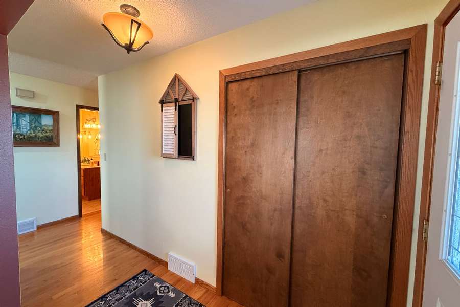 Entryway.jpg