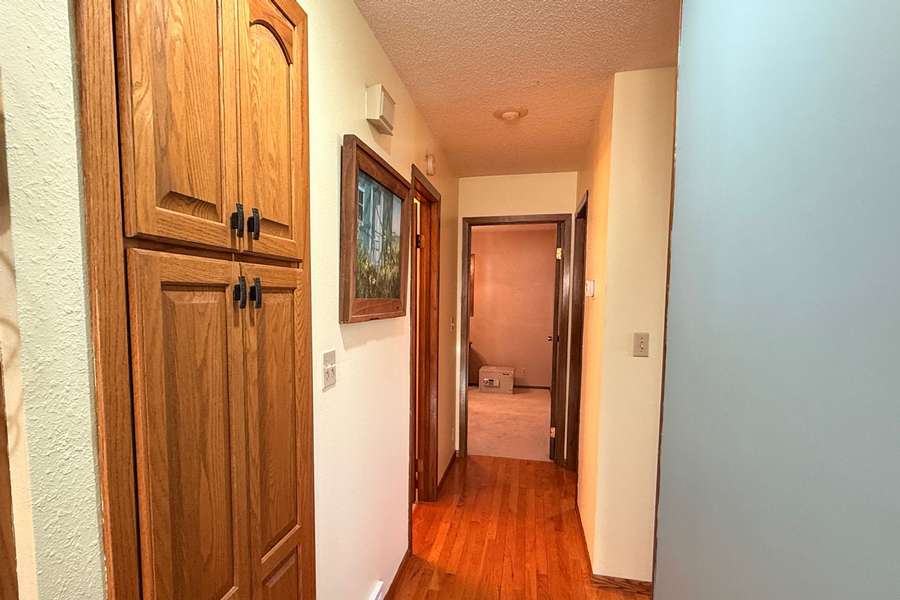 hallway2.jpg